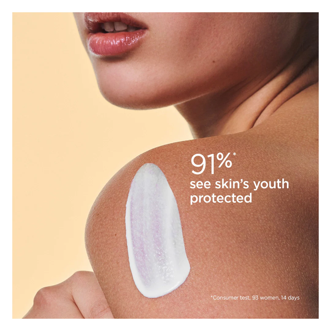 Clarins Sun Spray Lotion Very High Protection SPF50+ - Image 4