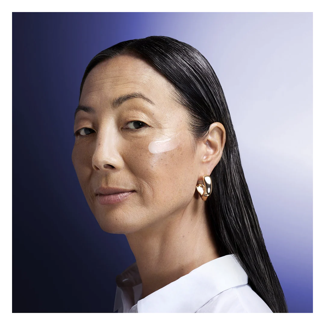 Shiseido Vital Perfection LiftDefine Radiance Night Concentrate Serum - Image 12